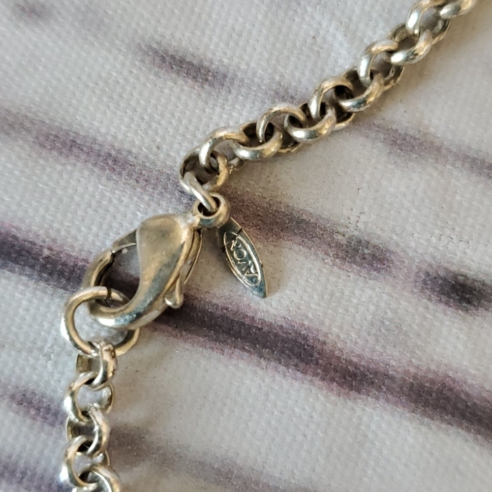Avon Silver Necklace - Picture 3 of 5